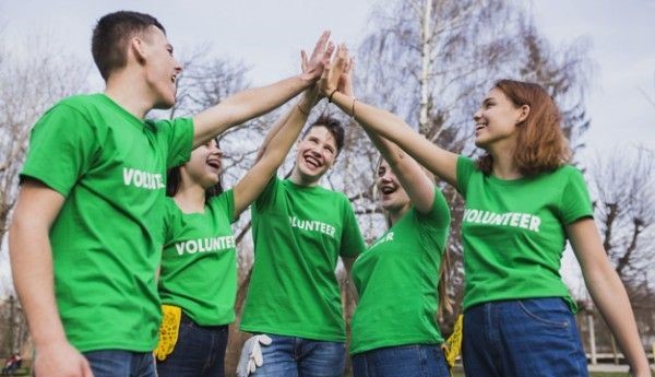 Volunteer support in action